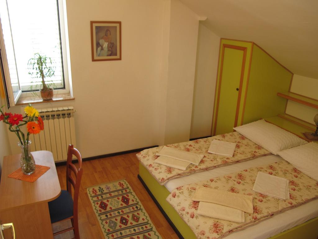 Guest House Maria Bilicic دوبروفينك الغرفة الصورة